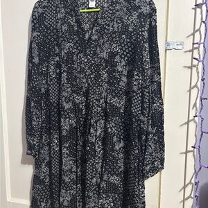 Old Navy black and white dress